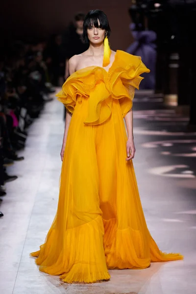 Look 26